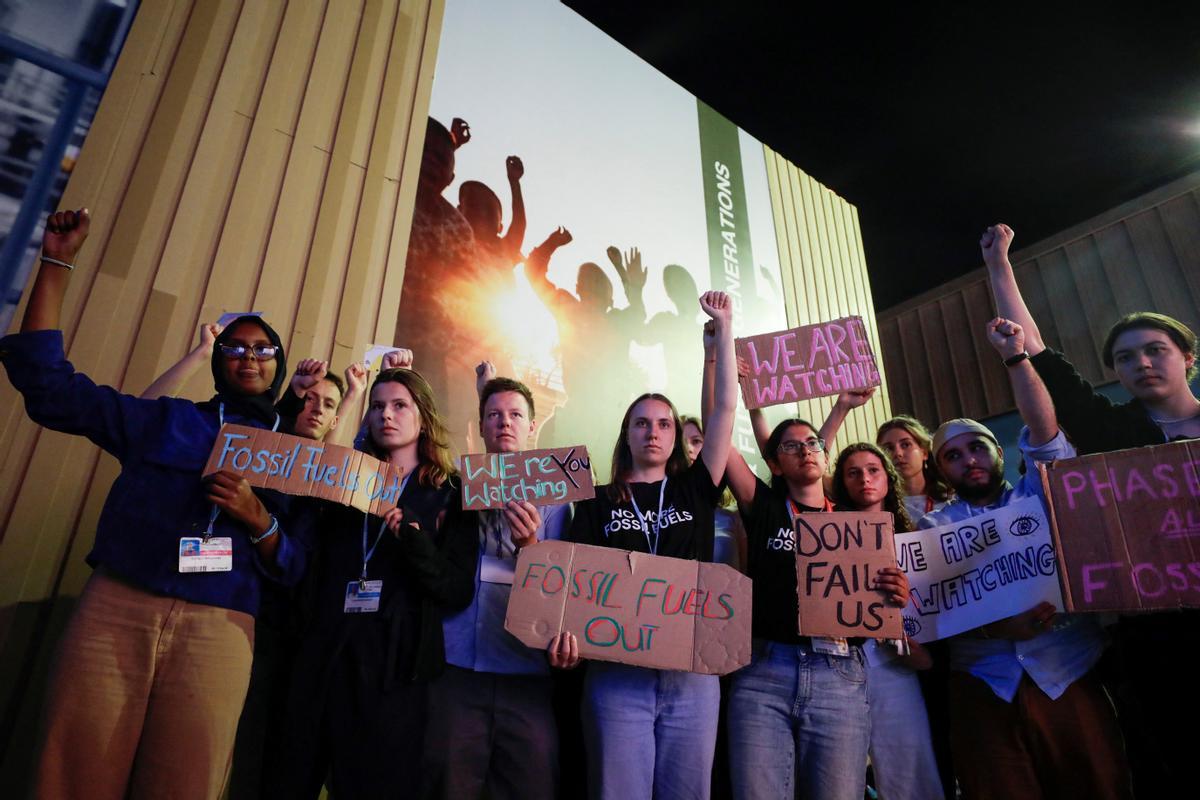 Activistas en la cumbre del clima, en Sharm el-Sheikh