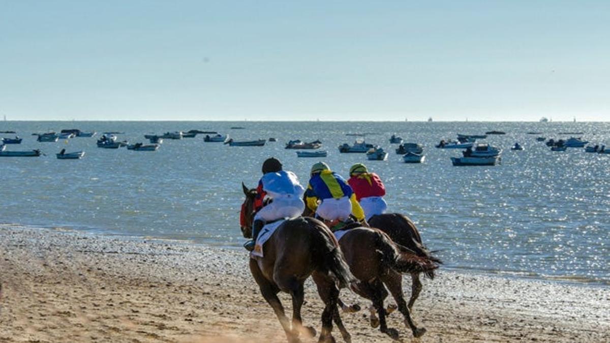 Galopando por las playas gaditanas de Sanlúcar de Barrameda