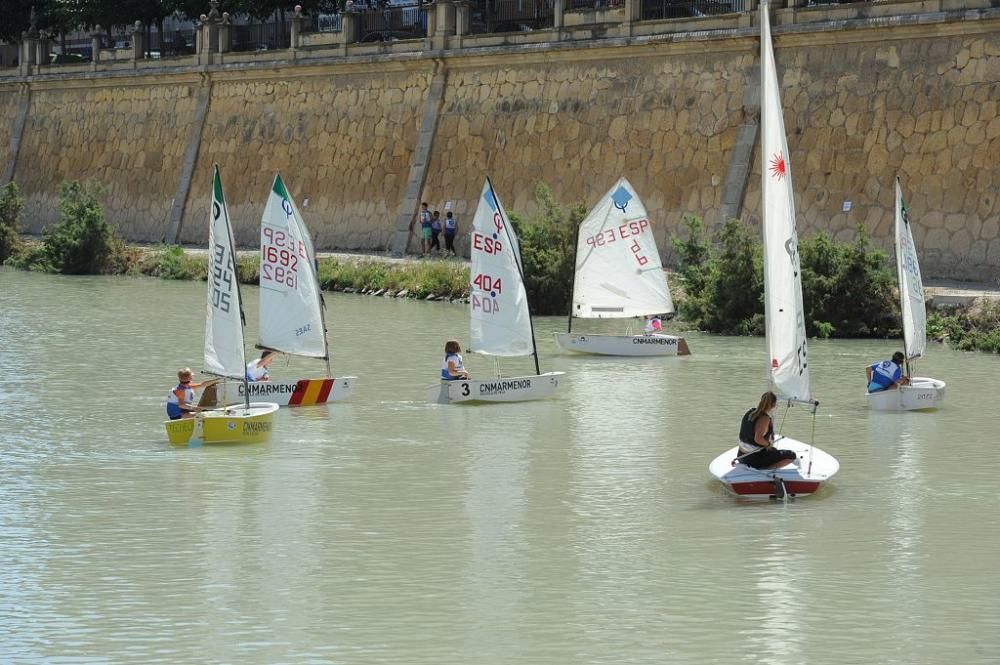 Regata exhibición en el Río Segura