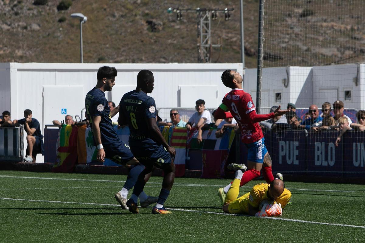 Las imágenes del partido entre el Deportivo Minera y el UCAM