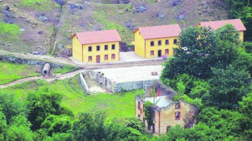 Las antiguas casas del poblado minero de Rioseco, donde se habilitarán los alojamientos.