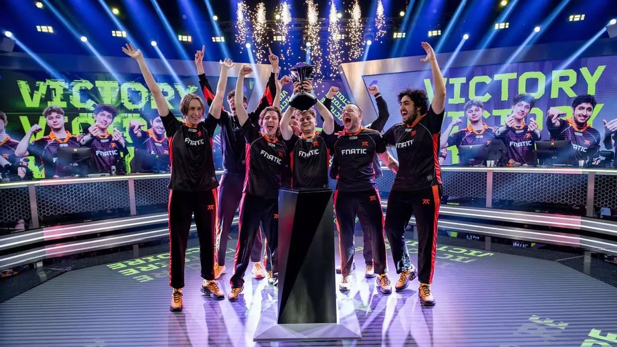 FNATIC gana el VCT EMEA 2025 y se clasifica para el Masters de Toronto tras tumbar a Heretics