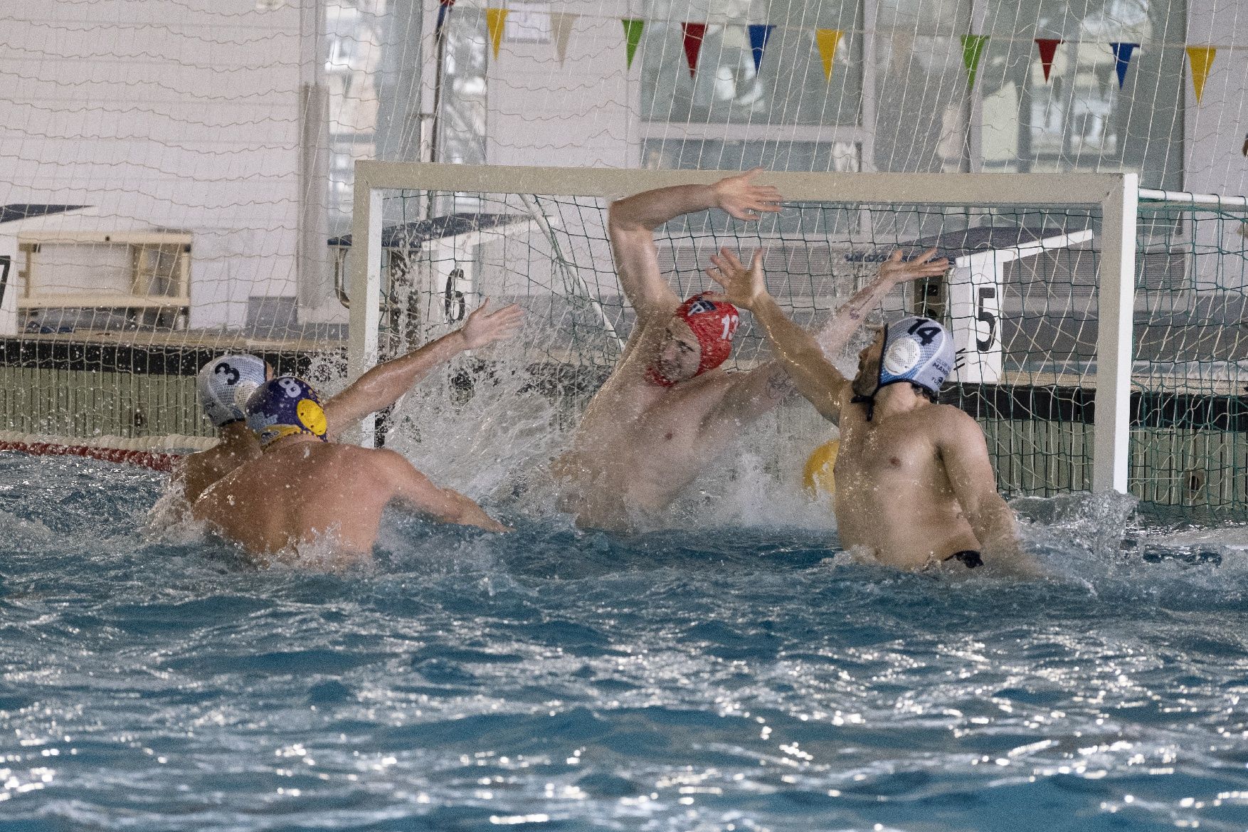 Imatges del partit de waterpolo CN Manresa-CWP Sant Adrià