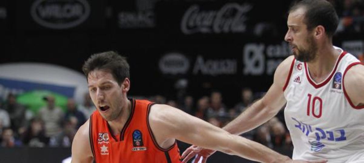 Van Rossom: &quot;San Emeterio lo hizo muy bien de base&quot;