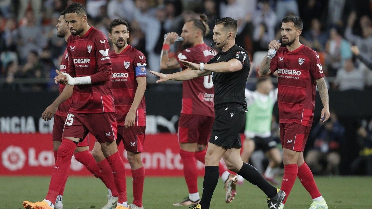 Reunión arbitral de emergencia en LaLiga!