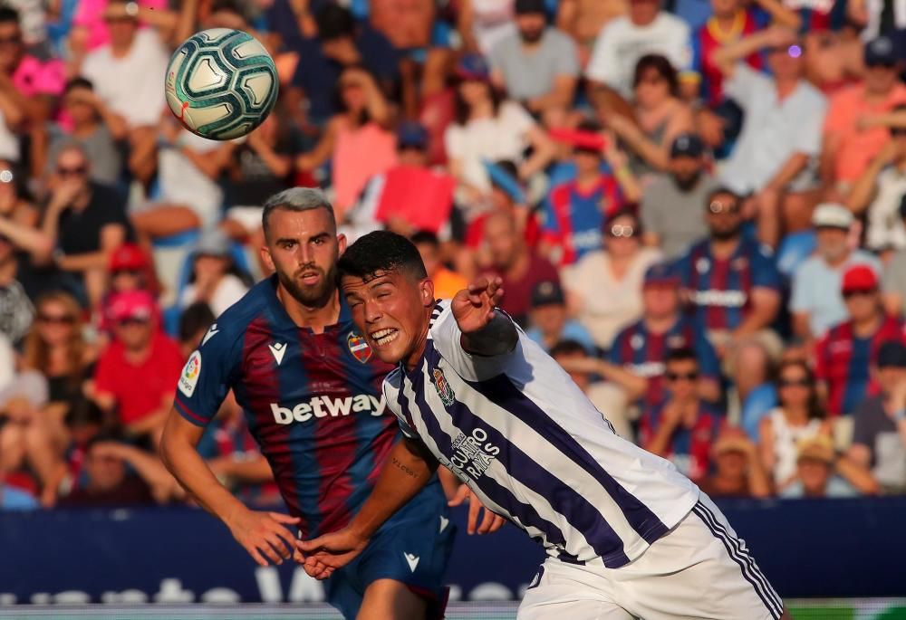 Levante UD - Real Valladolid: Las mejores fotos