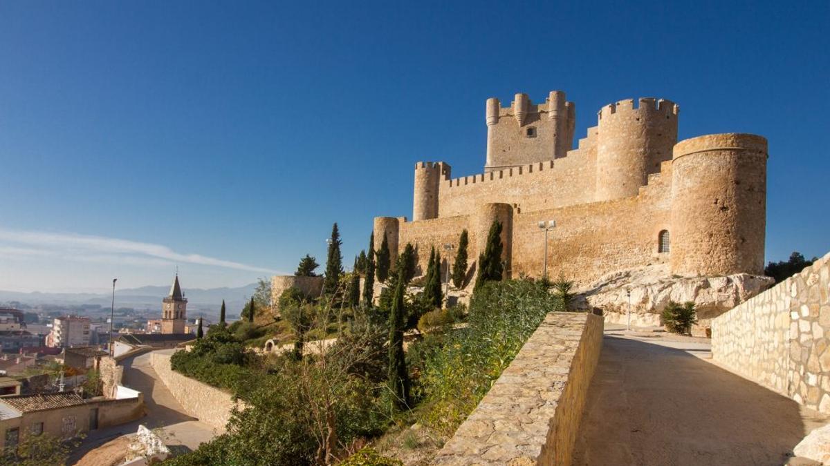El castillo de la Atalaya de Villena.