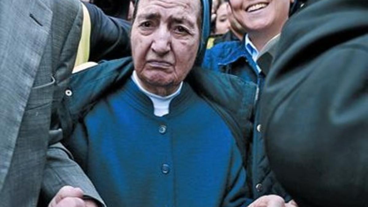 Sor María, a la salida del tribunal madrileño en el que se negó a declarar, el pasado 12 de abril.