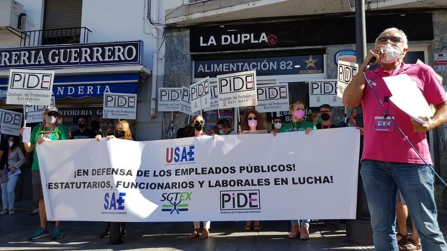 El Sindicato PIDE exige la subida salarial a los docentes