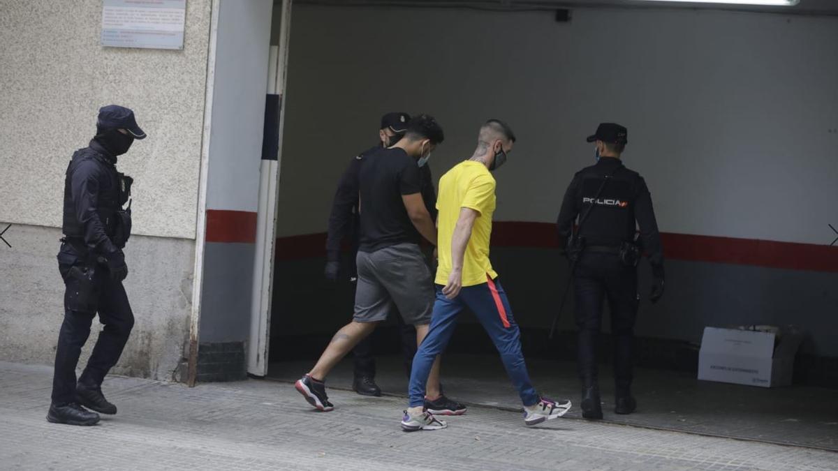 Los detenidos por la protesta contra el toque de queda y las restricciones en Mallorca, trasladados a dependencias de la Policía Nacional