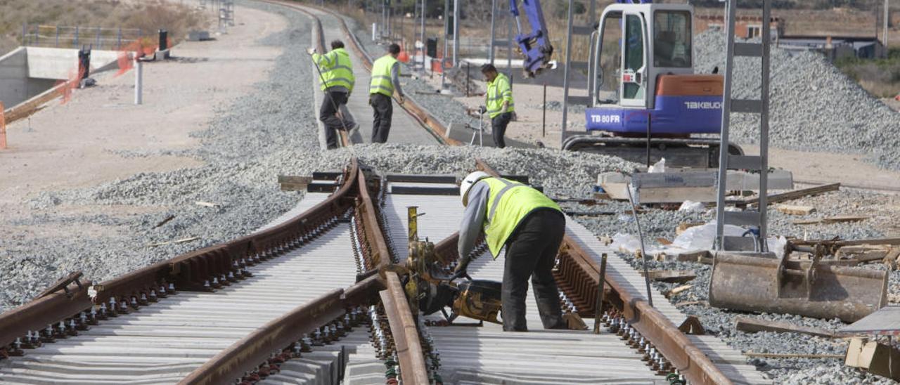 El Consell llama la atención de Europa sobre el &quot;tapón&quot;  ferroviario de València