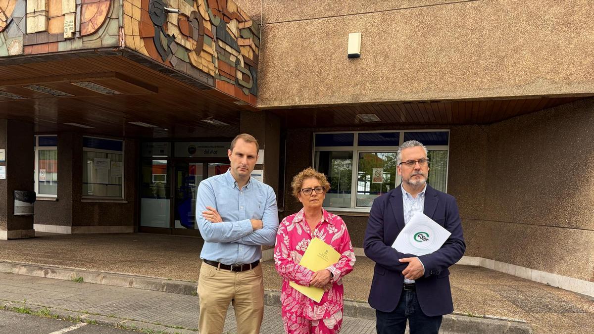 Por la izquierda, Adrián Pumares, Gloria García y Jorge Caro, este jueves, en el CIFP del Mar de Gijón.