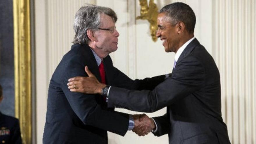 Obama condecora a Stephen King