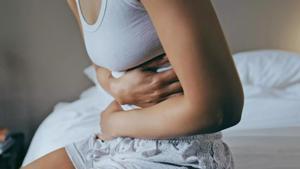 Me han diagnosticado SIBO: ¿qué puedo comer y qué no para no tener la tripa hinchada?