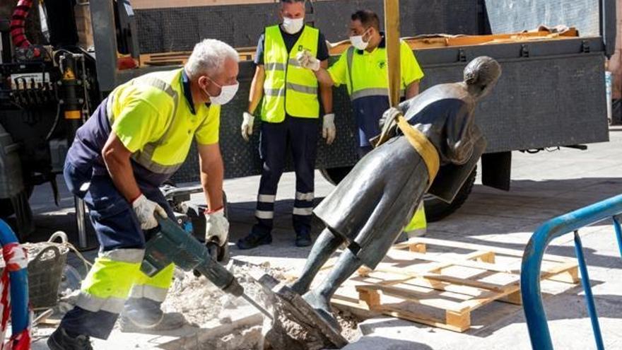 Retiran la escultura de Leoncia de San Juan para repararla