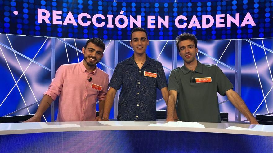 Raúl, Borja y Bruno, durante 
uno de los programas.  | // FDV