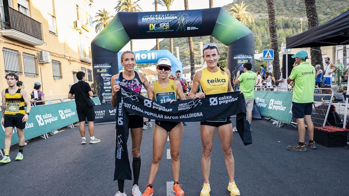 Isabel Ferrer, Carla Breco y Davinia Albinyana, las mejores atletas en la prueba de Simat de la Valldigna