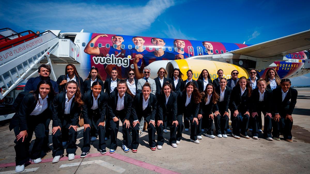 ¡Las jugadoras del Barça viajan a Londres estrenando avión!