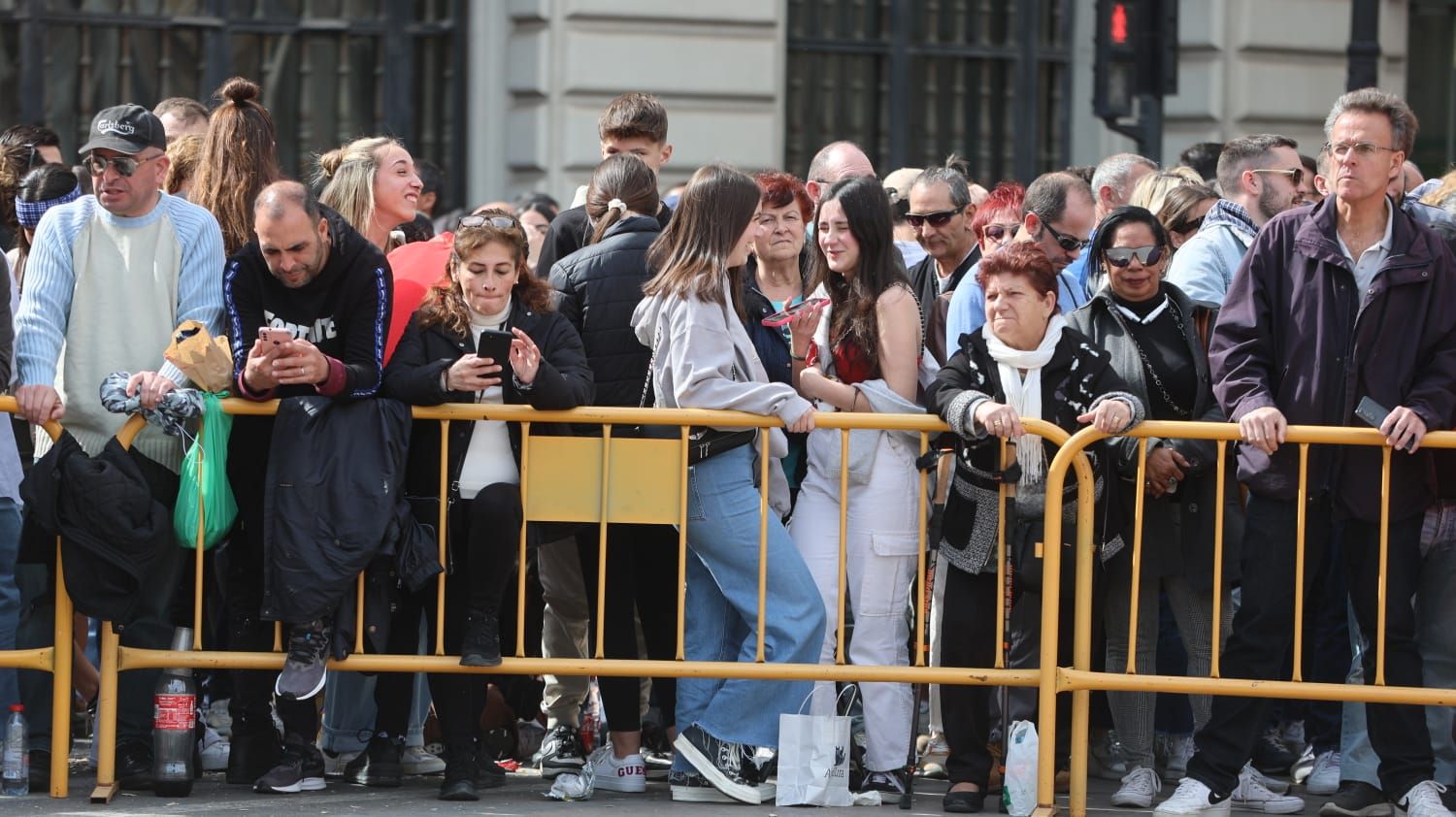 Búscate en la mascletà del 2 de marzo