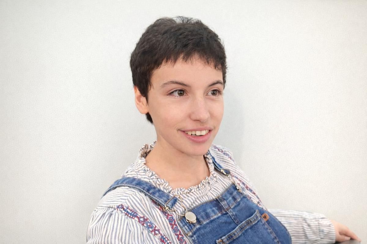 Carmen, luanquina con la enfermedad de BPAN