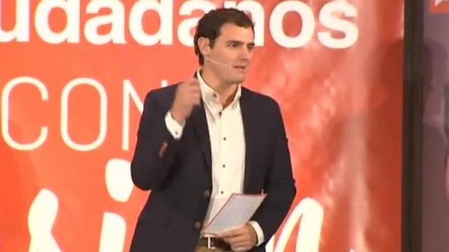 Rivera, en los mitines: &quot;Desbordáis de ilusión cualquier acto&quot;