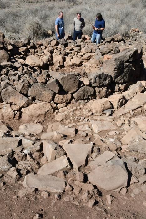 Hallan en La Fortaleza estructuras funerarias desconocidas en Canarias