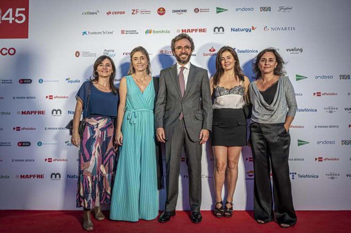 Idoia Moll; Ainhoa Moll, Aitor Moll, CEO de Prensa Ibérica, Susana Moll y Arantxa Moll