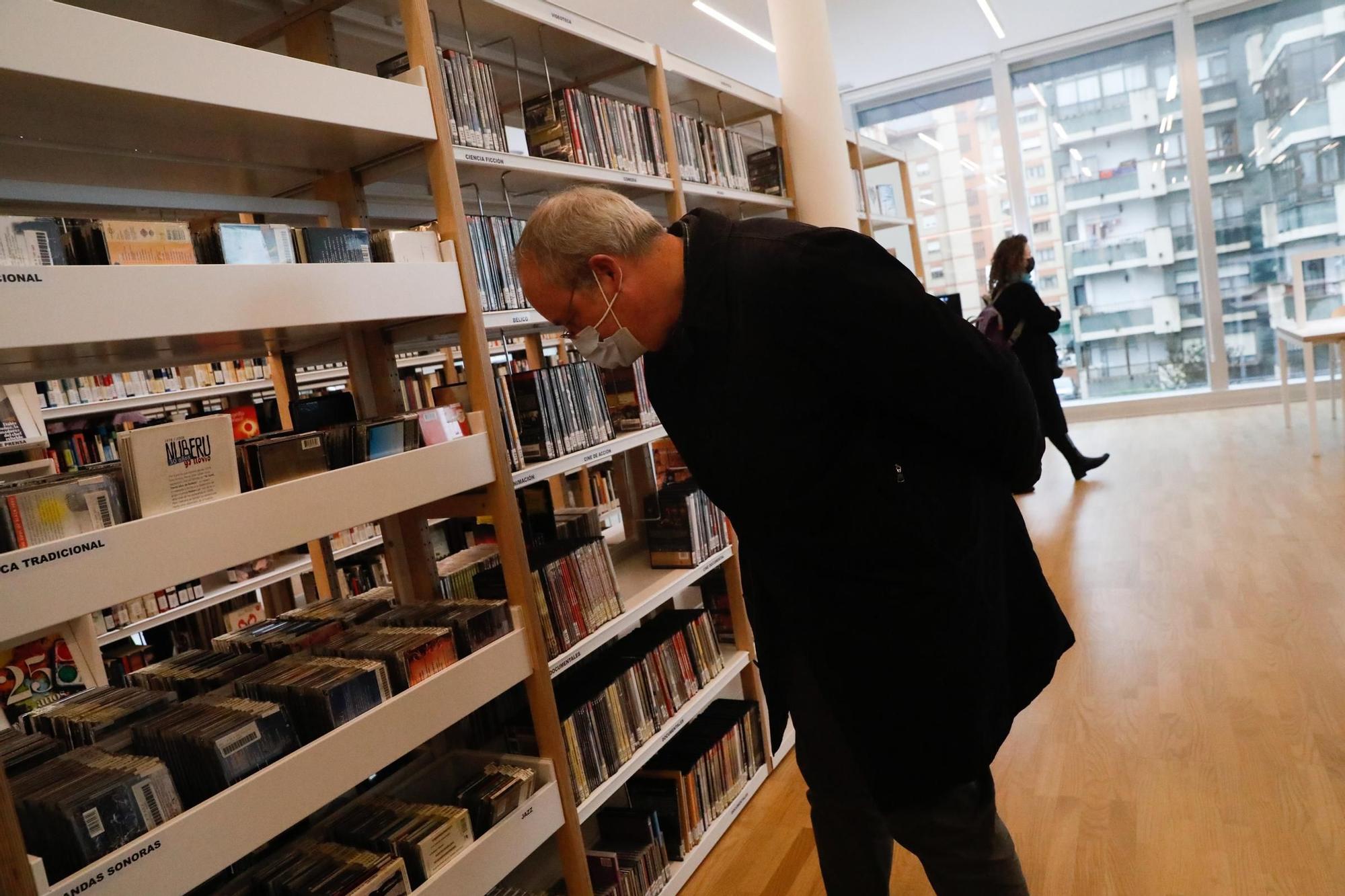 La inauguración de la biblioteca de Piedras Blancas en imágenes