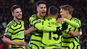 Los jugadores del Arsenal celebrando su goleada en Bramall Lane