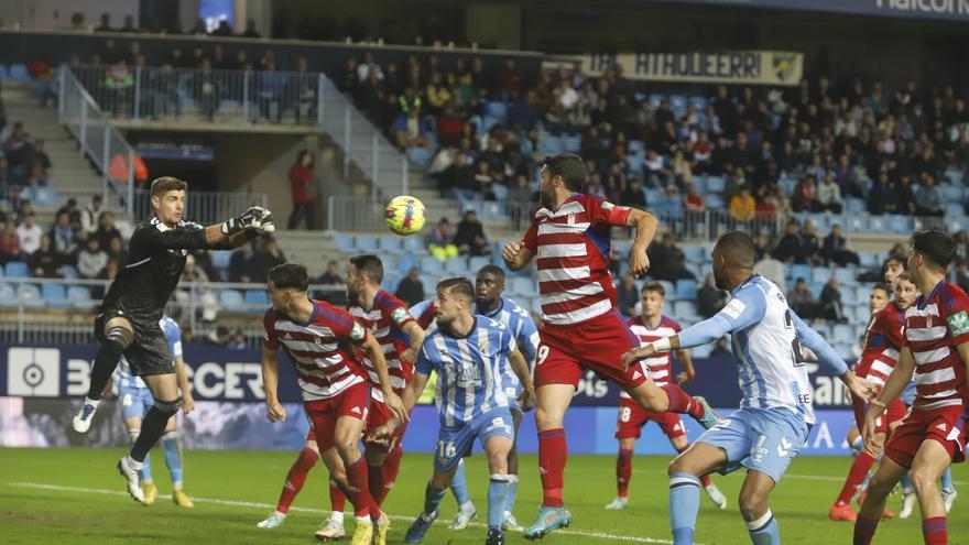 Málaga CF, 1 - Granada CF, 1: Un punto para creer