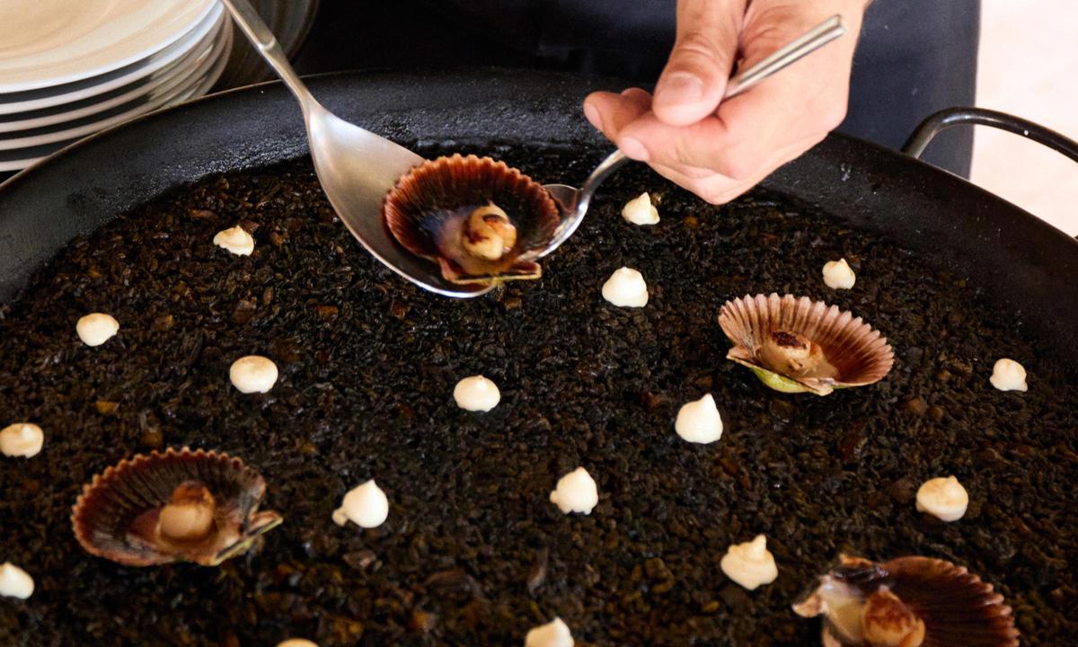 No dejes de probra uno de los arroces de la carta de Beso Beach.