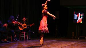 Estela Alonso durante una actuación en Suma Flamenca de 2023.
