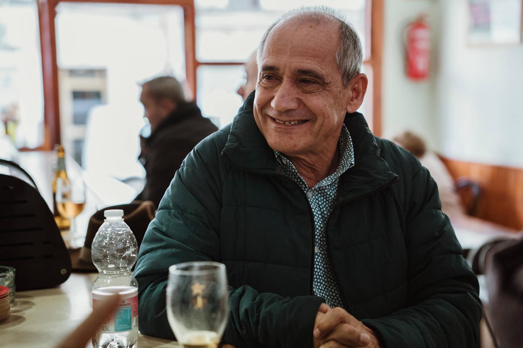 FOTOS | Se traspasa el Bar Junior de Santa Catalina de  Palma, el último refugio de la clientela local