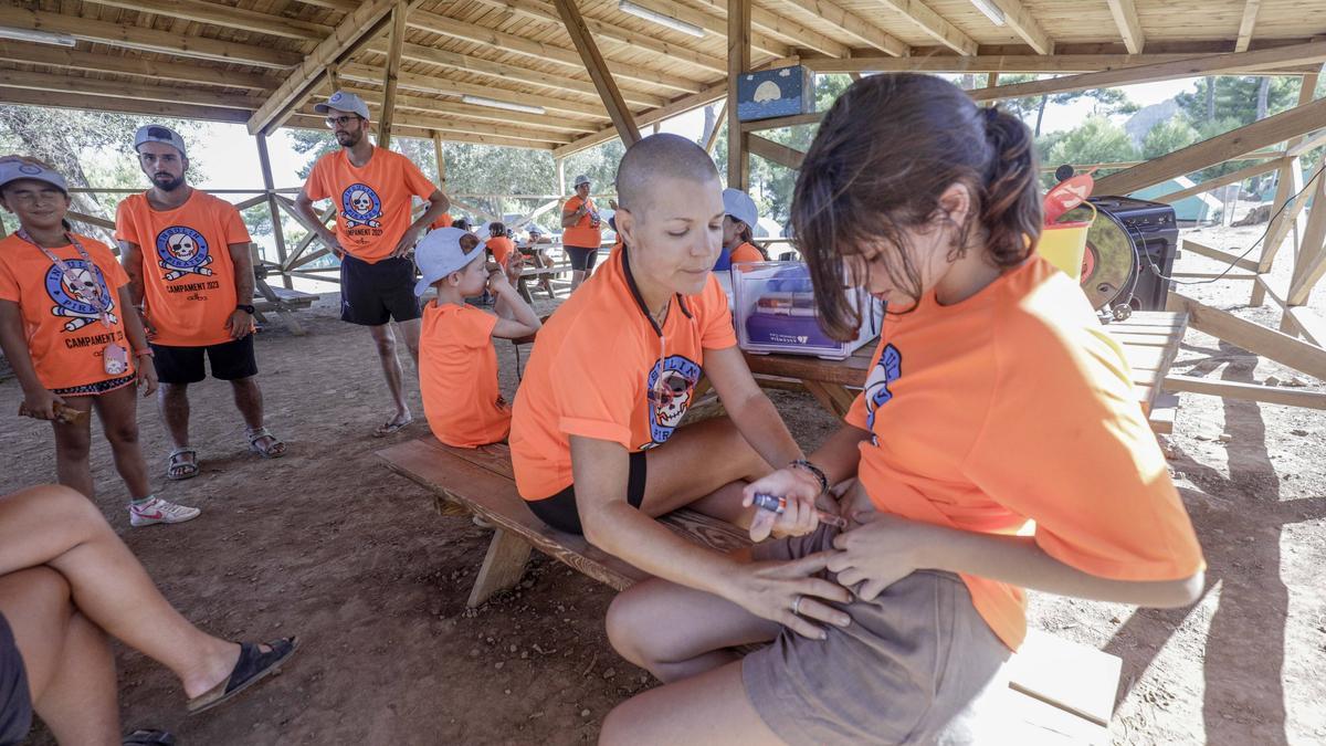 Una docena de niños participan en un campamento en Mallorca para aprender sobre la diabetes