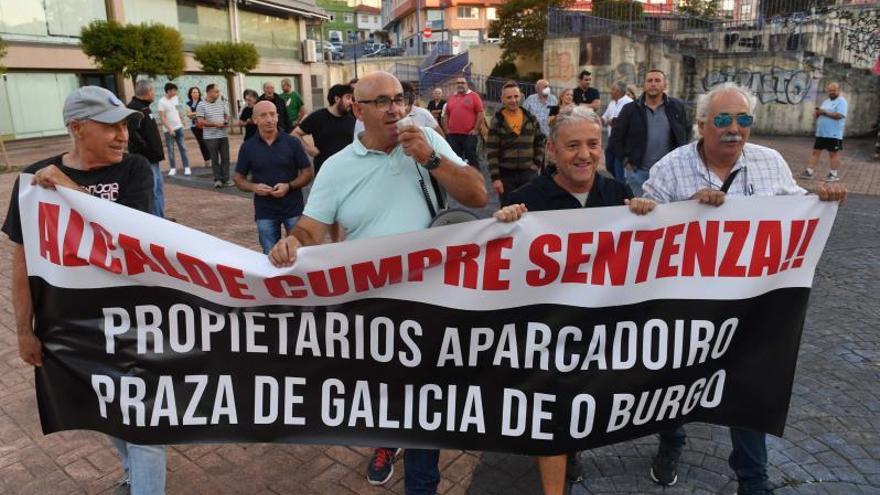 Culleredo achaca la protesta vecinal por los garajes de la plaza a intereses electorales