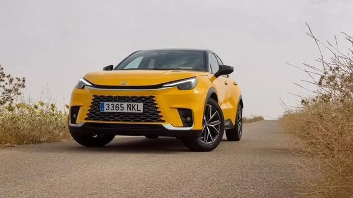 Lexus LBX: pequeño por tamaño, grande por sensaciones