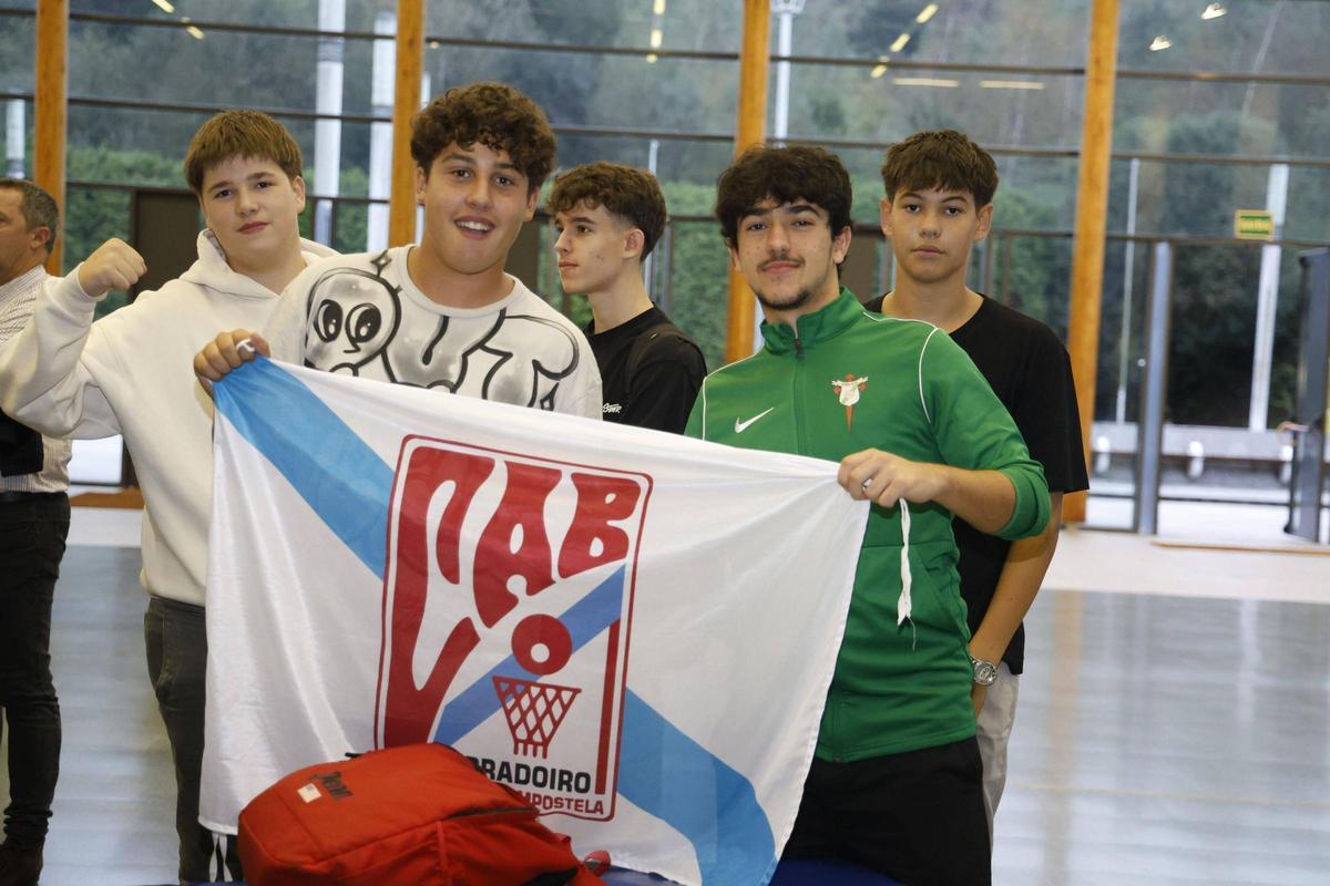 El Obradoiro 24-25 se presenta ante sus aficionados con el deseo de llevarlos a ACB