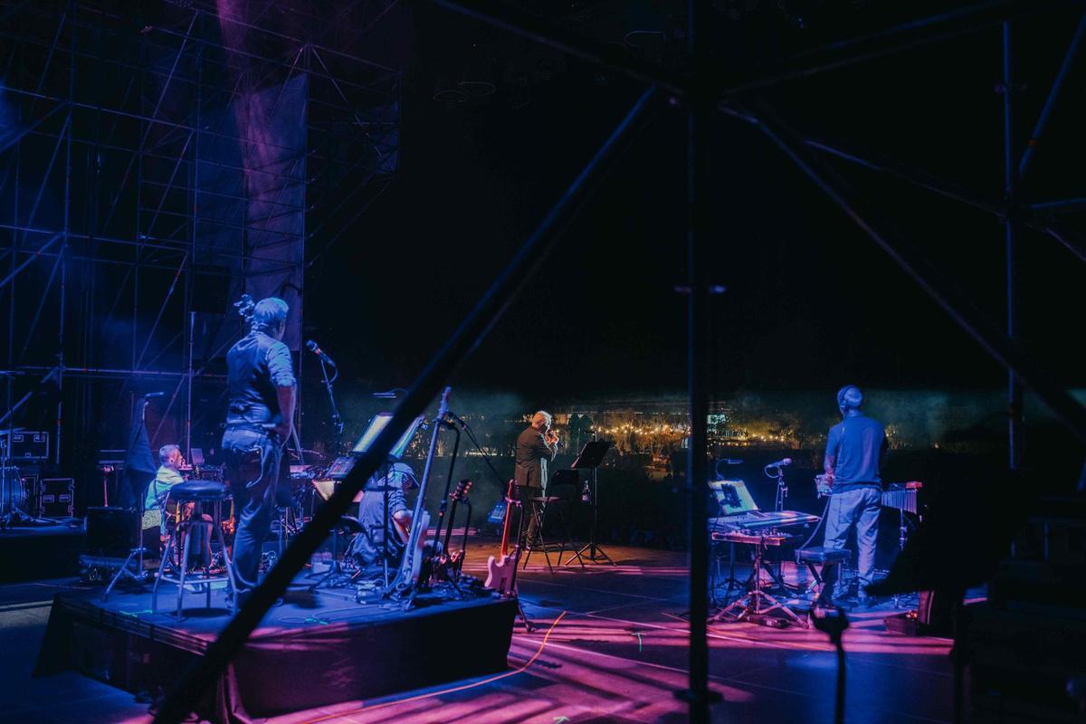 Víctor Manuel emociona al públic del Festival VALLVIVA