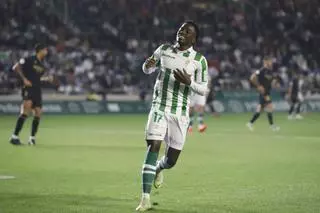 El Córdoba CF descarta lesión en Adilson Mendes y José Antonio Martínez