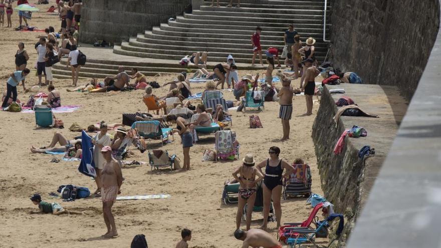 La calma después de la tormenta: mañana volverá a hacer día de playa en Asturias