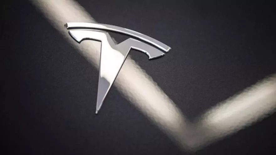 Tesla gana 3.173 millones de euros en 2025, un 46% menos que en 2024