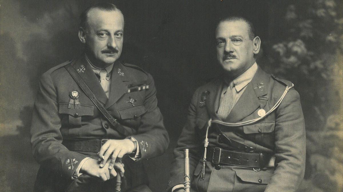 Miguel Primo de Rivera (izquierda) y Severiano Martínez Anido, presidente y vicepresidente del directorio militar durante la primera dictadura
