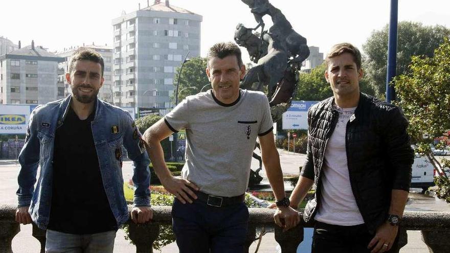 Rafa Pol, Juan Carlos Unzué y Roberto Moreno, en la sede de Plaza de España. // Marta Vázquez