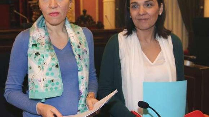 Áurea Soto y Carmen Rodríguez, en su comparecencia.  // Iñaki Osorio