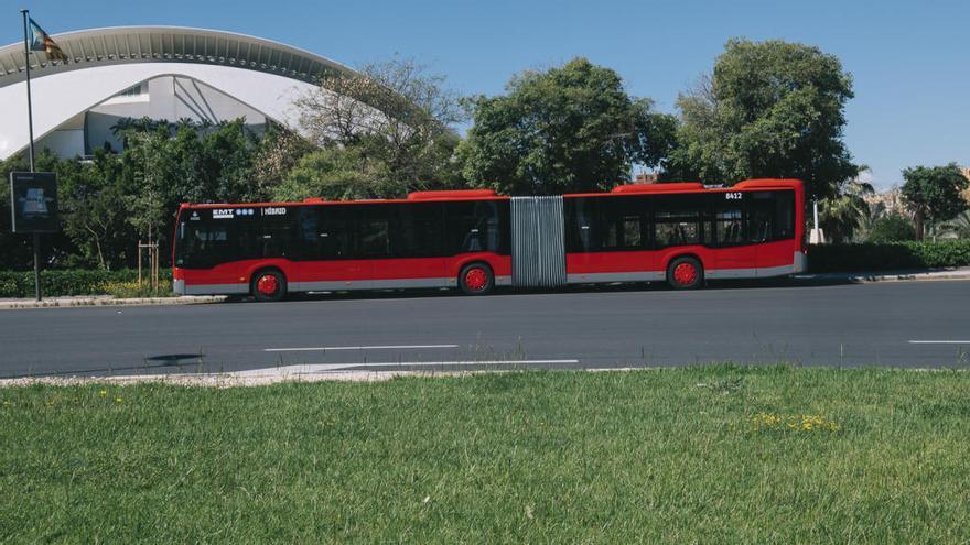 La EMT aprueba la compra de 150 buses y crea otro cargo directivo