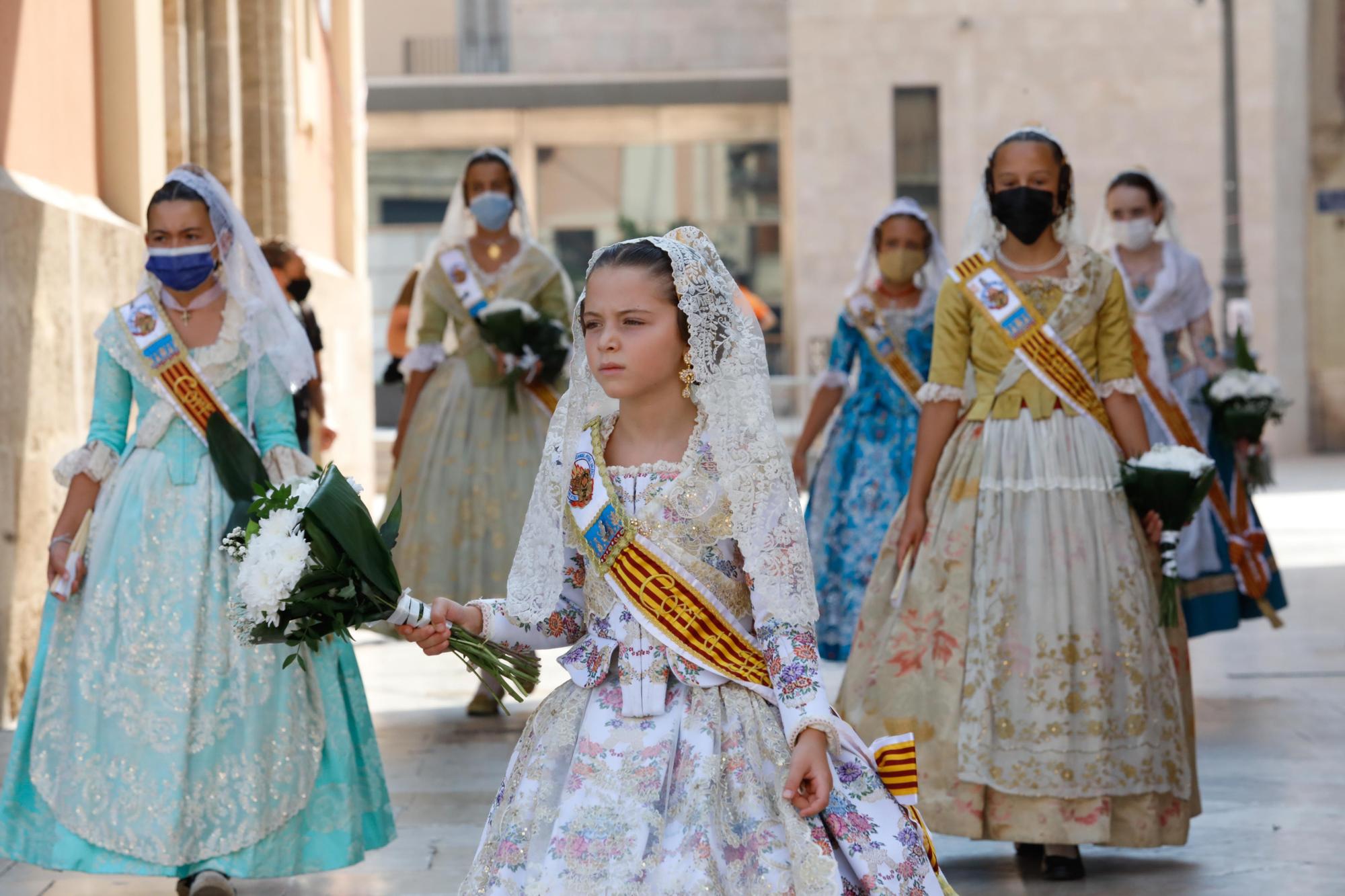 Búscate en el segundo día de Ofrenda por las calles del Mar y Avellanas (entre las 11.00 y 12.00 horas)