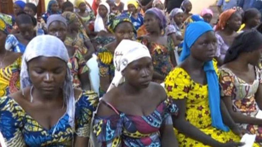 Boko Haram libera a las 82 jóvenes secuestradas hace más de tres años en Nigeria