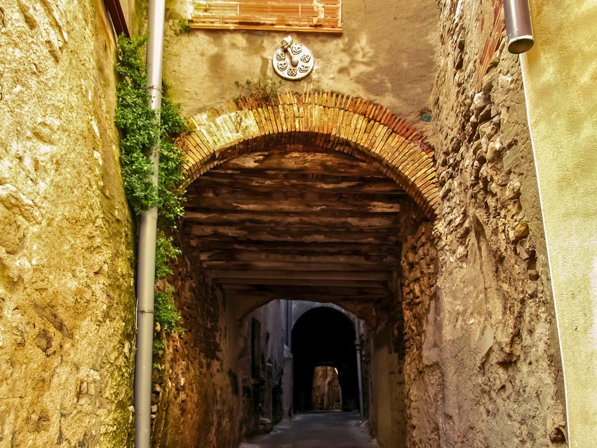 Cervera es un pueblo lleno de callejones
