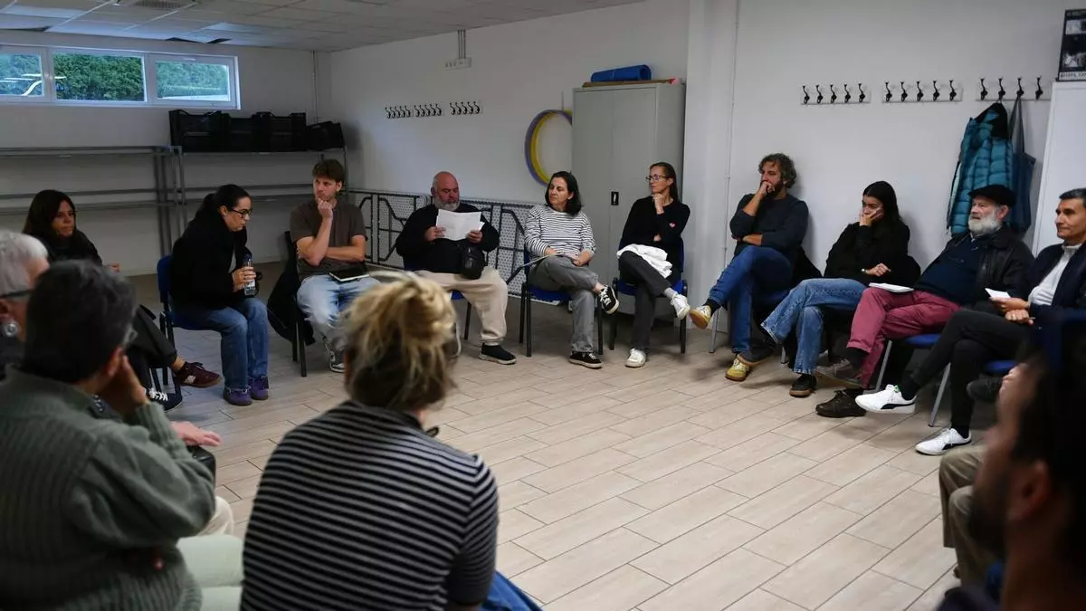 Vecinos de Culleredo se organizan ante las deficiencias del transporte metropolitano de A Coruña