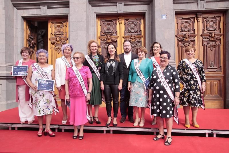 Recepción a las candidatas a Reinas del Carnaval